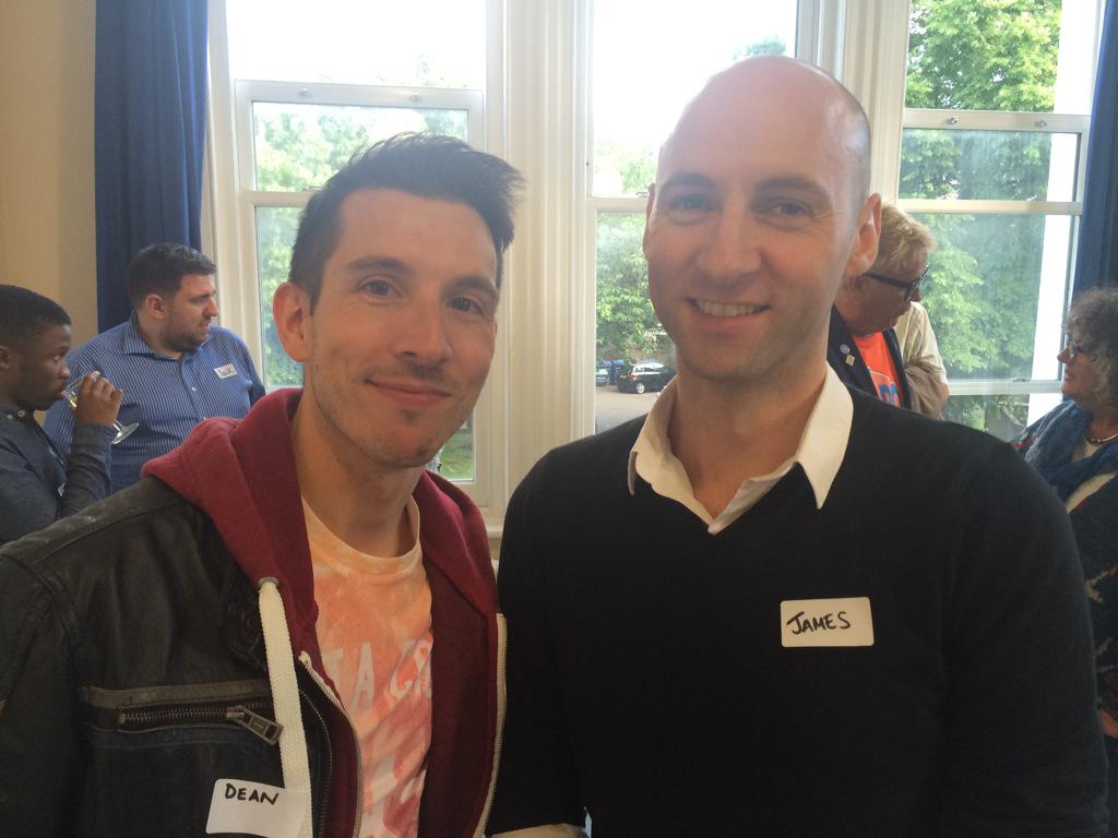 METROCharity's tweet photo. Thanks everyone that popped in to #MeetMETRO - great to meet you too! So happy to celebrate our current volunteers http://t.co/D3YwLEuNRk