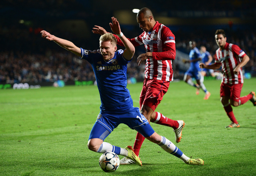 CFCTargetWatch's tweet image. Chelsea are ready to battle with Manchester United for the signing of João Miranda of Atlético Madrid. [Telegraph]: