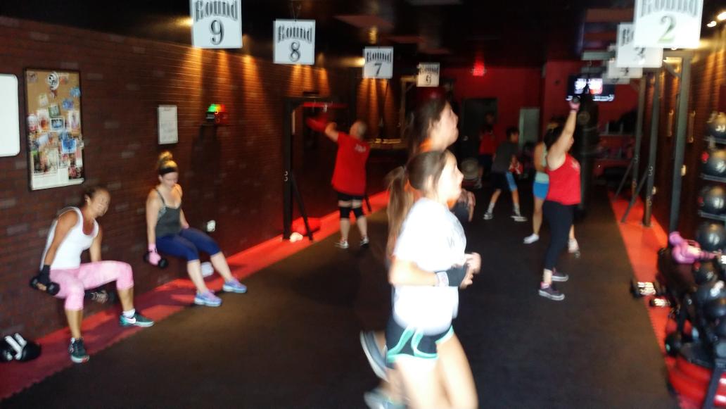9RoundFolsomCA's tweet photo. Summer Slim Down Special... $159 for 8 weeks! Unlimited workouts, equipment included. Hurry in..offer ends soon. http://t.co/ugOkHFYdBp