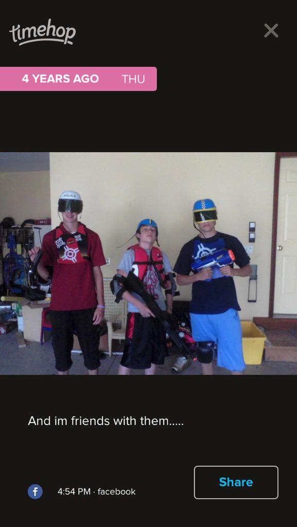 tonyshupe's tweet photo. Damn can't believe this was 4 years ago! Hahaha @Trevor_Forever3 @Drake_plummer @androwski99 http://t.co/5iJmB6v2Pc