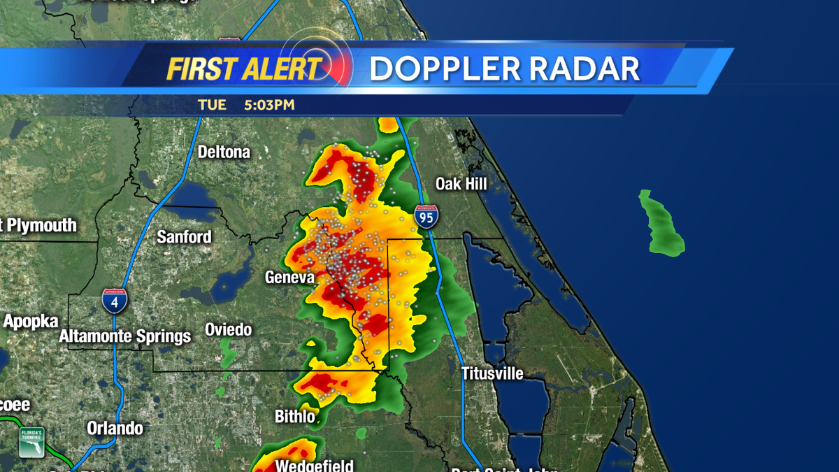 JasonTheNewsGuy's tweet image. RT @jasonbrewerwesh: At 5 on @WESH - Watching strong storms near #Geneva. Radar tour coming. #WESH2Storms