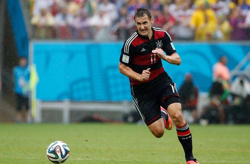 Happy 37th birthday to the World Cup\s top all-time goalscorer, Miroslav Klose. 