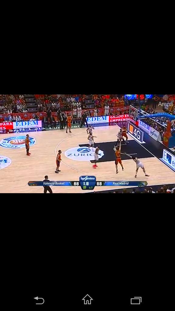 VCF_Fichajes's tweet photo. Imperdonable, incomprensible, vergonzoso...
Se empieza la posesión con 25,5 y tira en 1,8...
#RoboAlValenciaBasket http://t.co/p5QanX1l2e