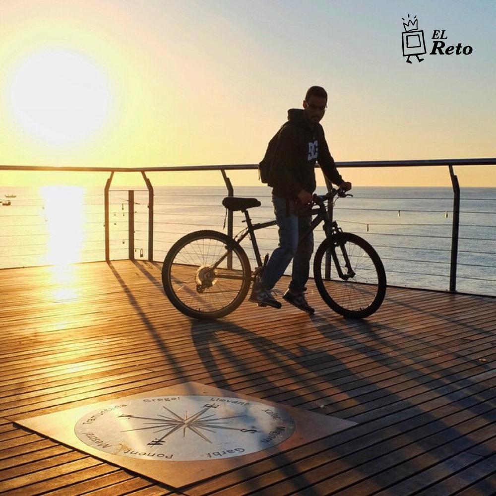 fotomovil_es's tweet photo. Segunda foto "El Reto" #fotomovil_backlight. Autor: @msubirats #instagram http://t.co/cb3kOr5sCw