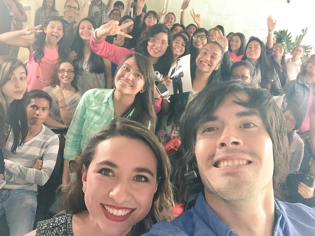 GermanGarmendia's tweet photo. Aqui en vivo en #GermanEn15a20 @15a20 http://t.co/DbjbdZ3x8b