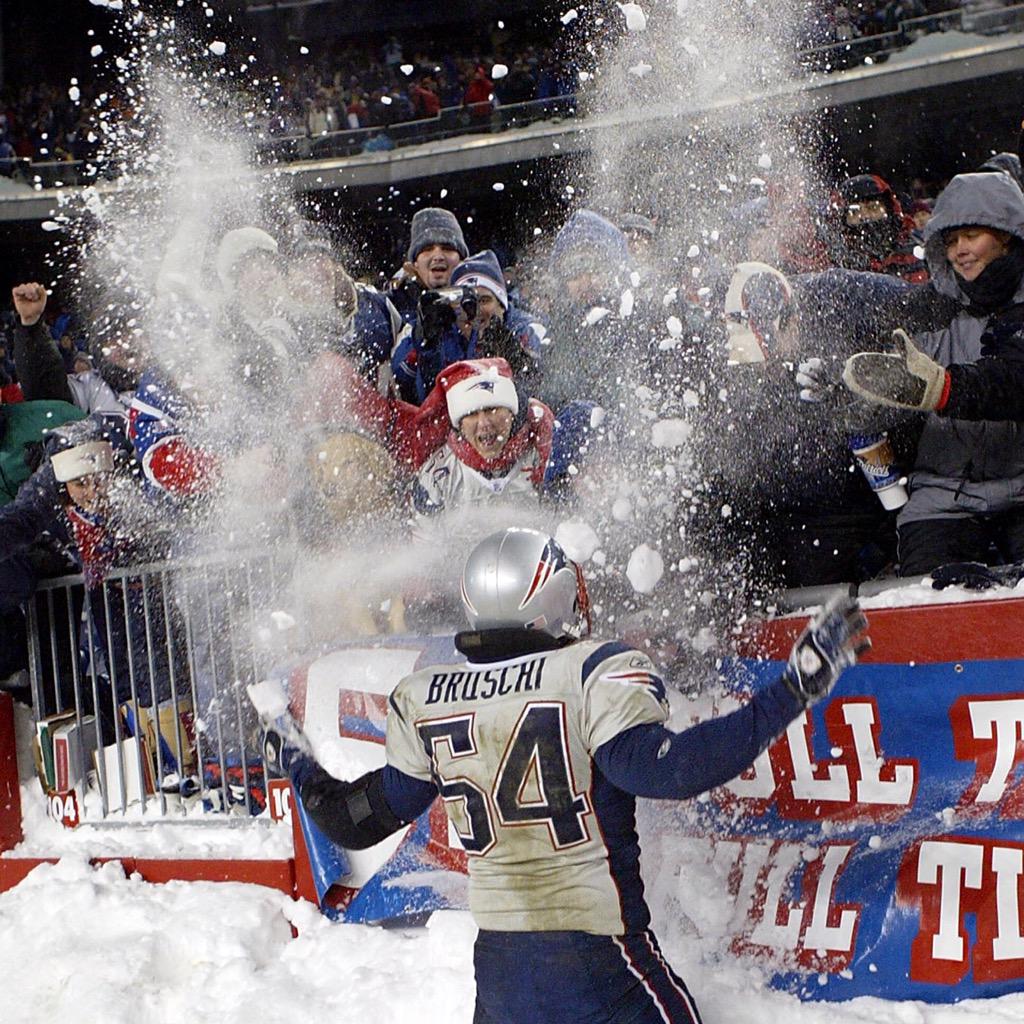 42 years ago today, one of the greatest Patriots players was born. Happy birthday Tedy Bruschi! 
