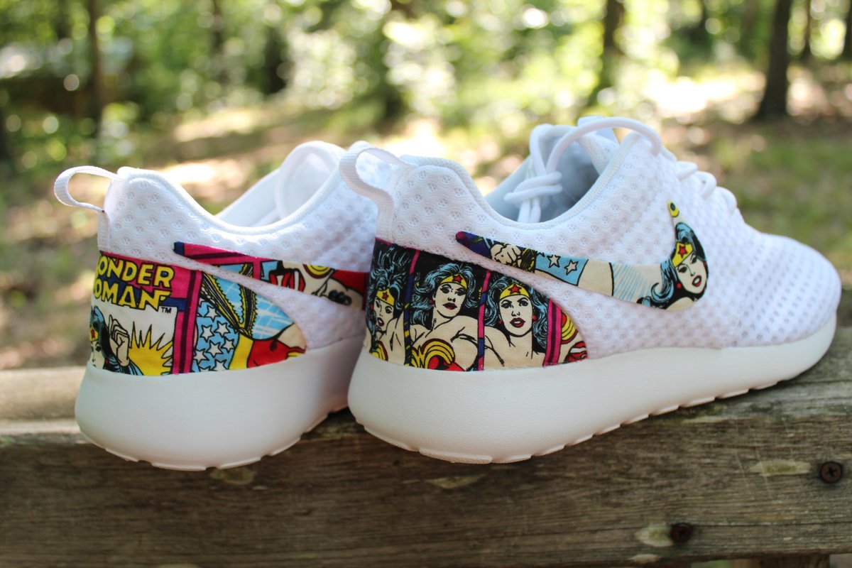 GrabbKicks's tweet image. Fresh Wonder Woman kicks just in time for #ComicCon @bibleofshoes @TheShoeBible @TheShoeGame @ShoeiPorn @ShoePoorn