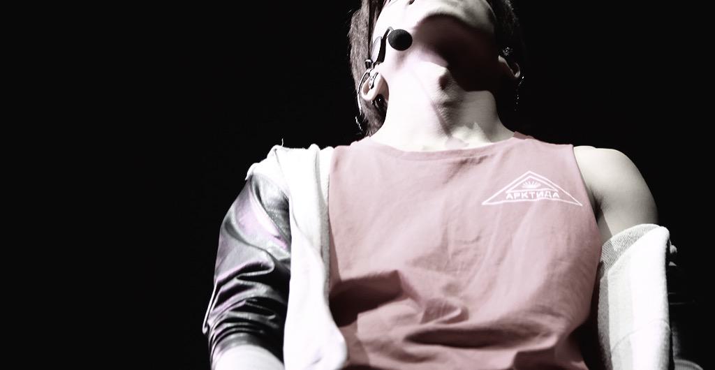 CHG9bR6VAAAep-Q.jpg:large