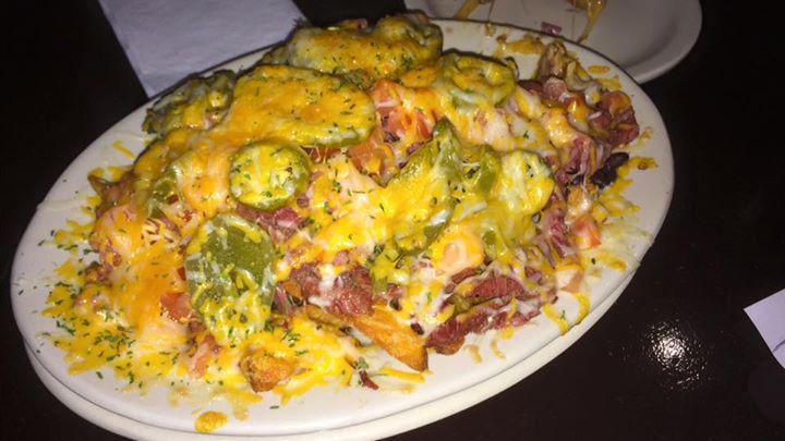 MattDapra's tweet photo. Mmmmm....Irish nachos!!! http://t.co/tC6Q7JymKE