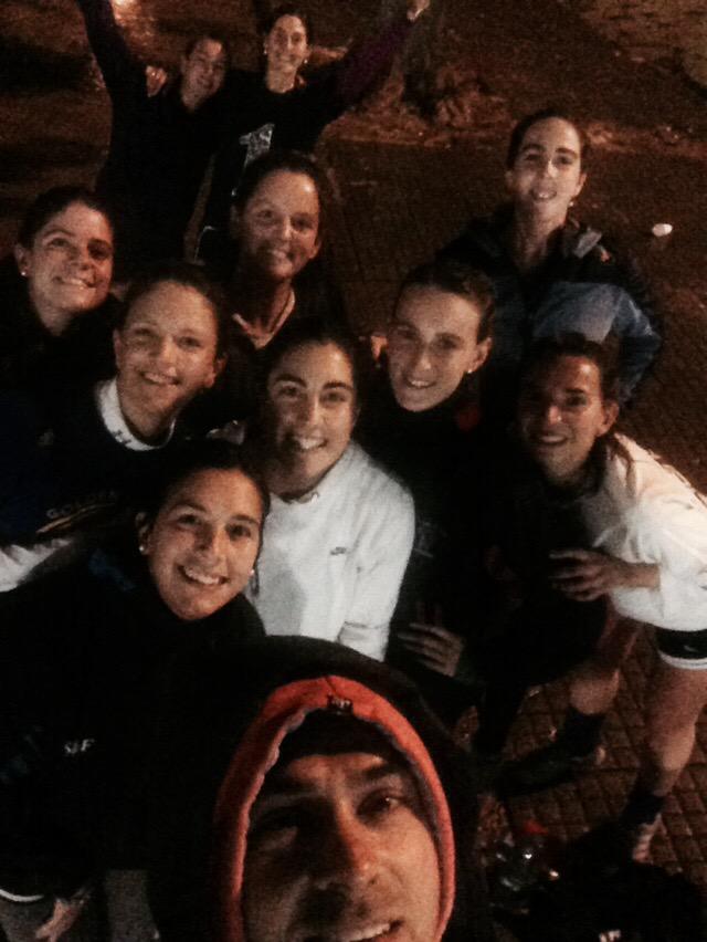 ale_blanco74's tweet photo. Este equipo no para ni abajo del agua ! @bigua_hockey vamos amos http://t.co/EO9UEYyHHD