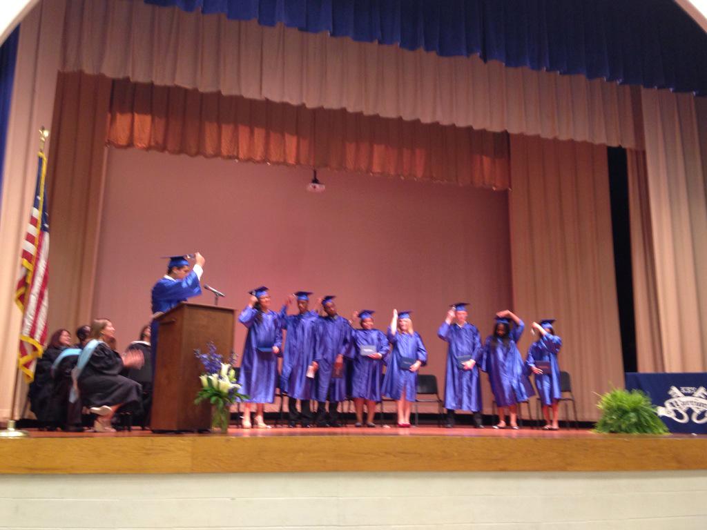 IPS_KeyLearning's tweet photo. You did it! Congrats Key class of 2015!! #SoProud #proudtobepublic #KeyWarriors http://t.co/WcQZWJvHLr
