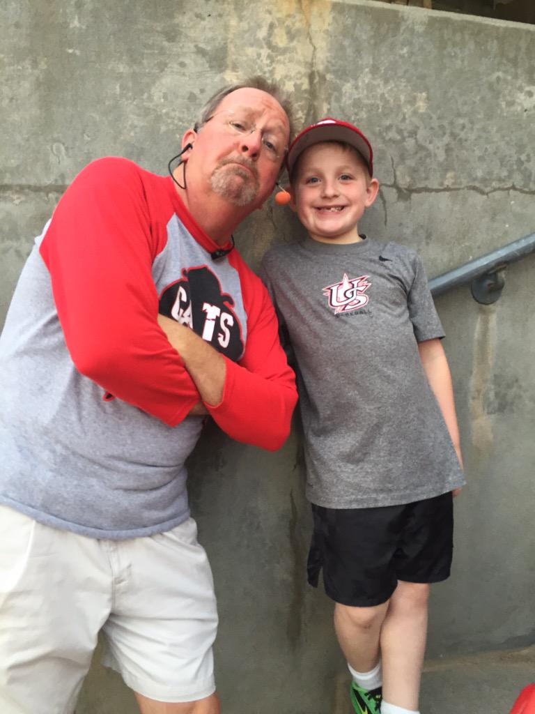 TheCatsCrew's tweet photo. Aaron is about to race Muddy! #wheels #CatsCrew @CarolinaMudcats http://t.co/426VkPlx7Y