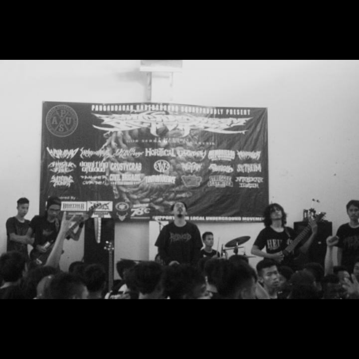 Moment pangandaran bersatu with @keringatdarahDM and <a href="/tsdm_official/">Tasikmalaya Death Metal</a>