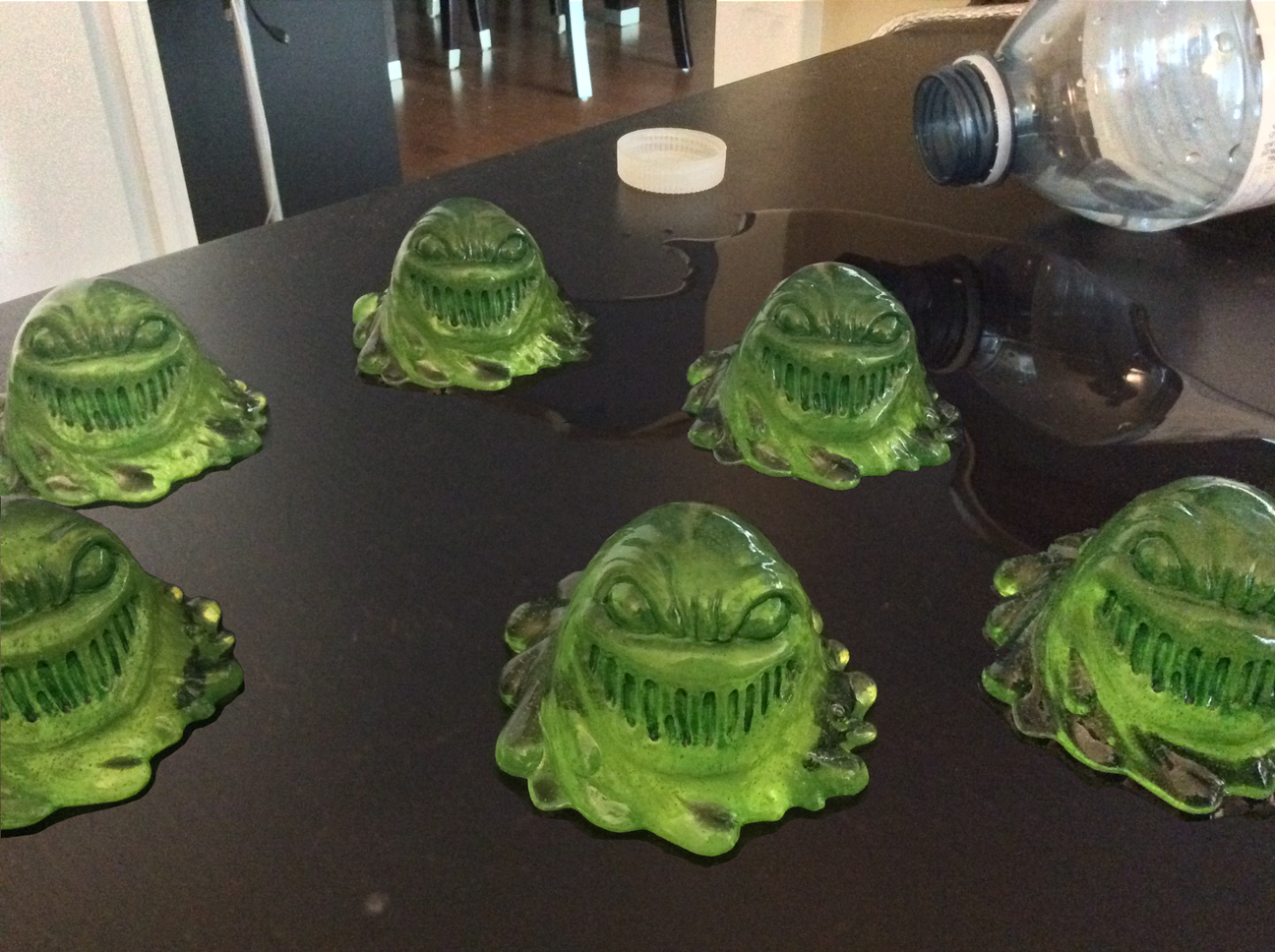 CHGUY8LW0AAL1Ev.png:large