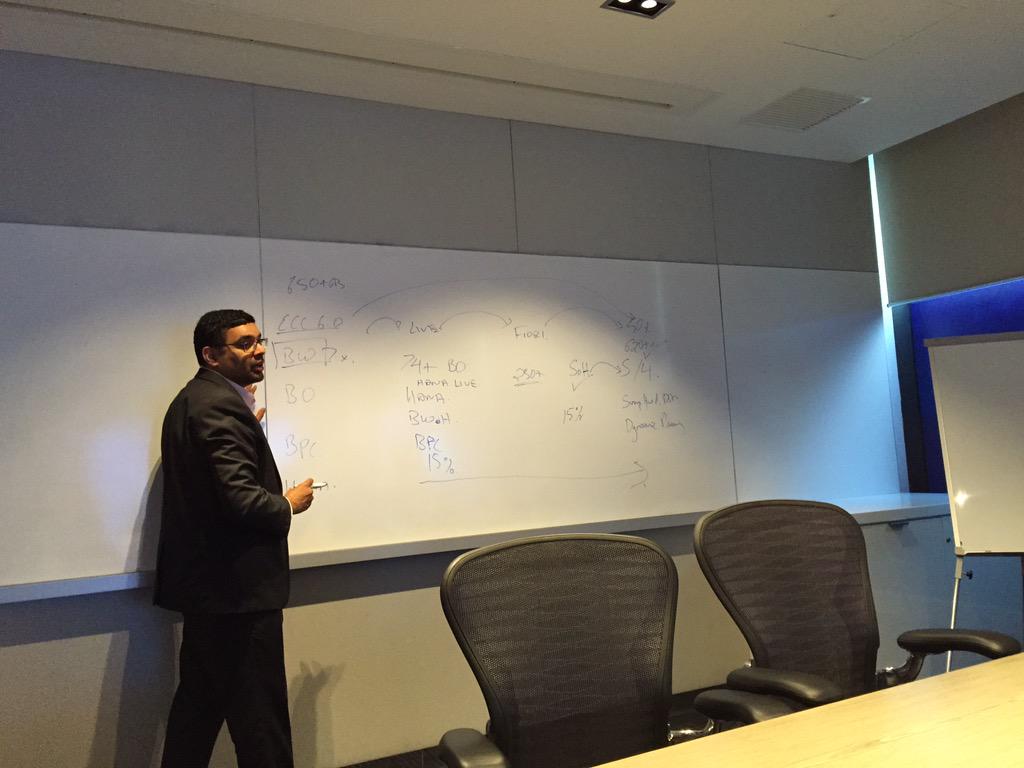 tildenwu's tweet image. Viren Joseph from SAP COE sharing the roadmap to S/4 HANA at #SAPWeek Sydney with a major retail customer #EMCSAP
