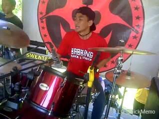 waktu ferform bareng D.O.C event Berkarya Tanpa Batas :)