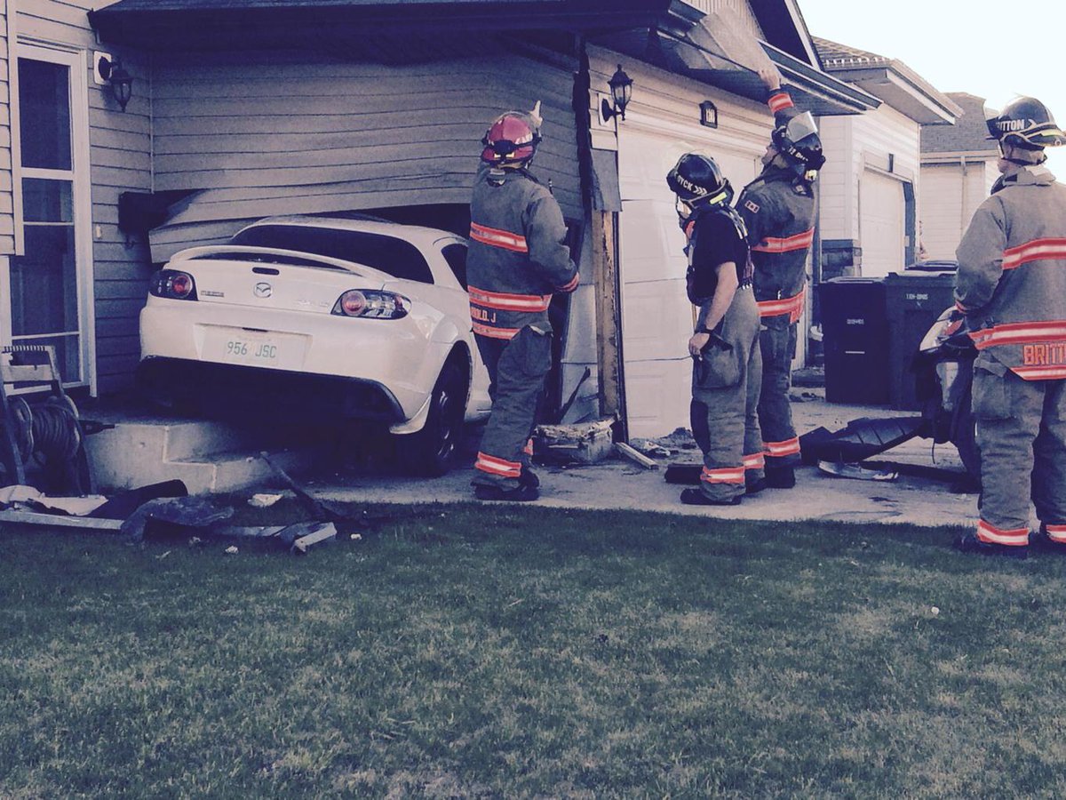 Crash 33rd St and Hughes age. #yxe #spnews