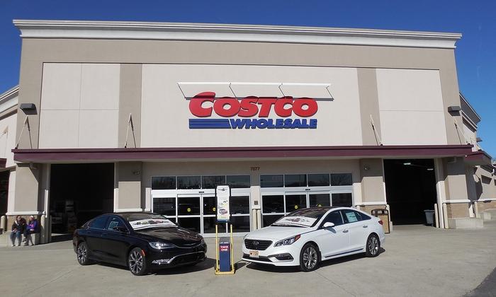 Costco Auto sold nearly 400,000 #vehicles in 2014. <a href="/Automotive_News/">Automotive News</a> shares how. bit.ly/1FHtp4c #Costco