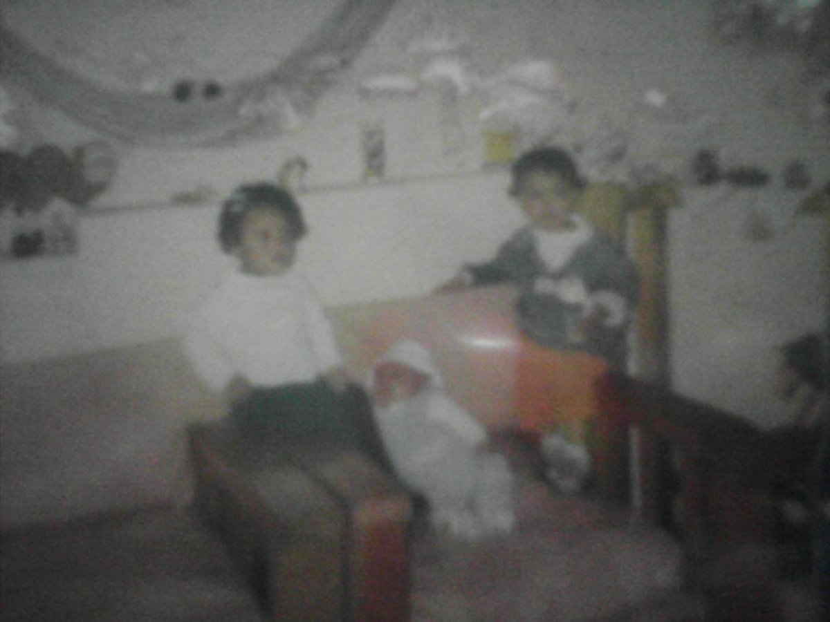 TaniiEscobar's tweet photo. @AngieMariaA1 Mentirosaaaaa Jajajajajaja Te Amo <3 http://t.co/t7vsNSJzOR