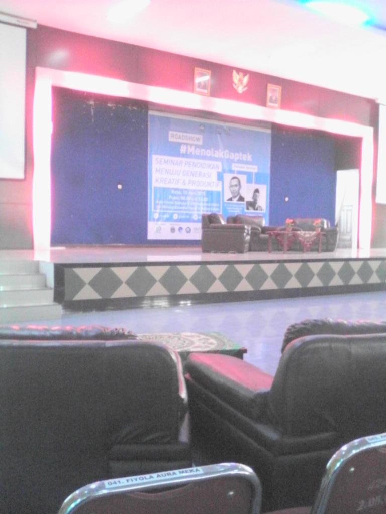 Mengikuti acara #menolakgaptek yang di buat oleh <a href="/indiTIK/">IndonesiaTerdidikTIK</a> di kampus UIN Medan. <a href="/AttikSumut/">ATTIK Sumut</a> #eventmedan #medan