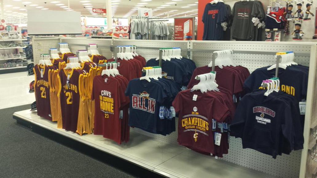 Steelyard is #ALLinCLE with our fan central <a href="/timcachat/">Tim Cachat</a> <a href="/Jas762/">Jasmin</a> @cat10jill <a href="/Christi16492621/">Christine</a> <a href="/AThomas2228/">Ashley Thomas</a>