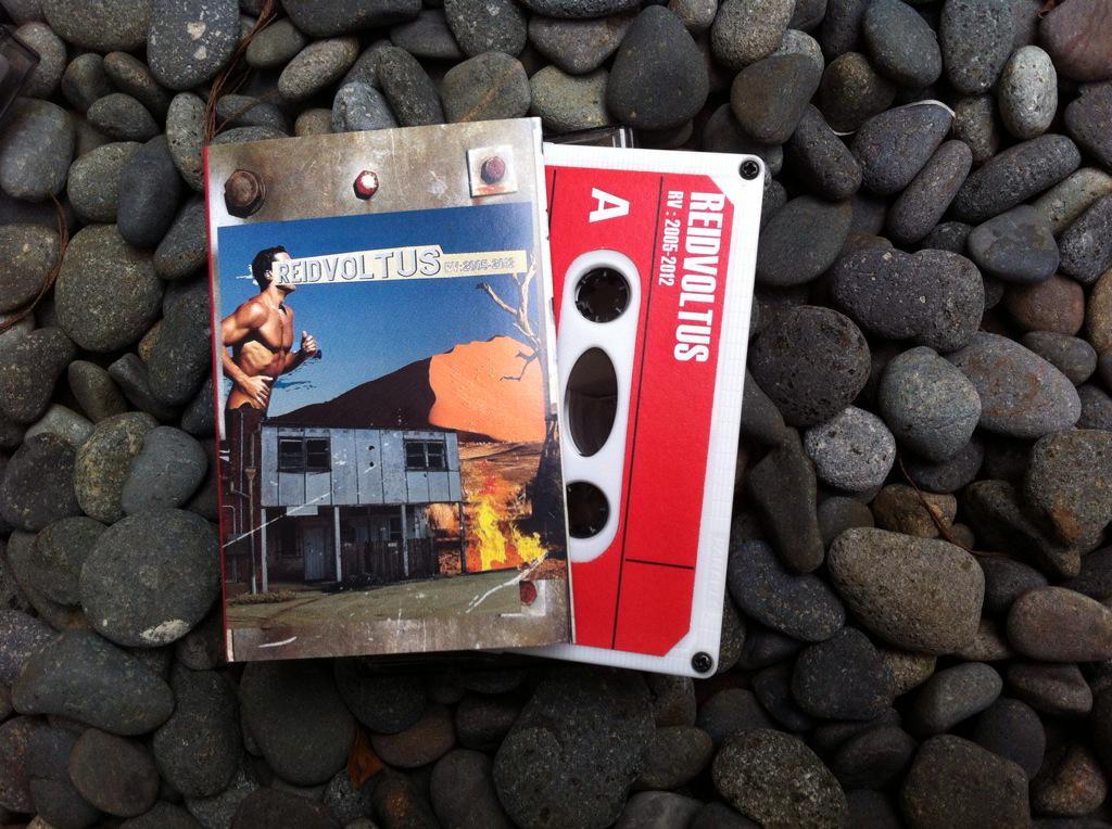 Kaset <a href="/reidvoltus/">reidvoltus</a> - RV: 2005-2012 bisa dibeli di #Kineruku, Rp 35.000, rilisan <a href="/NSDVSN/">NECROS DIVISION</a>, SMS 087824281152