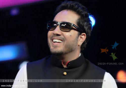 Happy Birthday Mika Singh!  