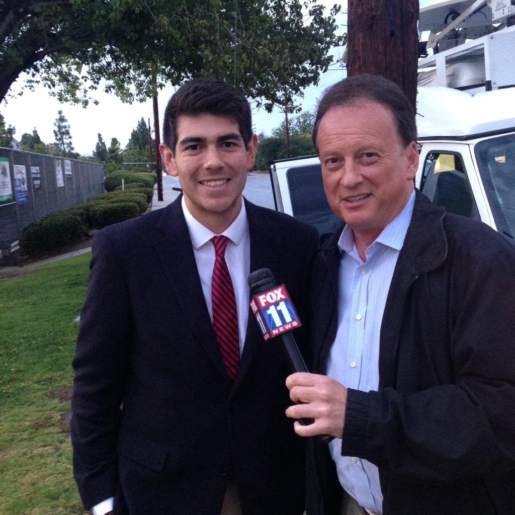 VENTURASHERIFF's tweet image. David Tovar @VCLimits with @EDDIELASKOSFOX @myfoxla discussing dangers of Drug/Marijuana Impaired Driving  #weedui
