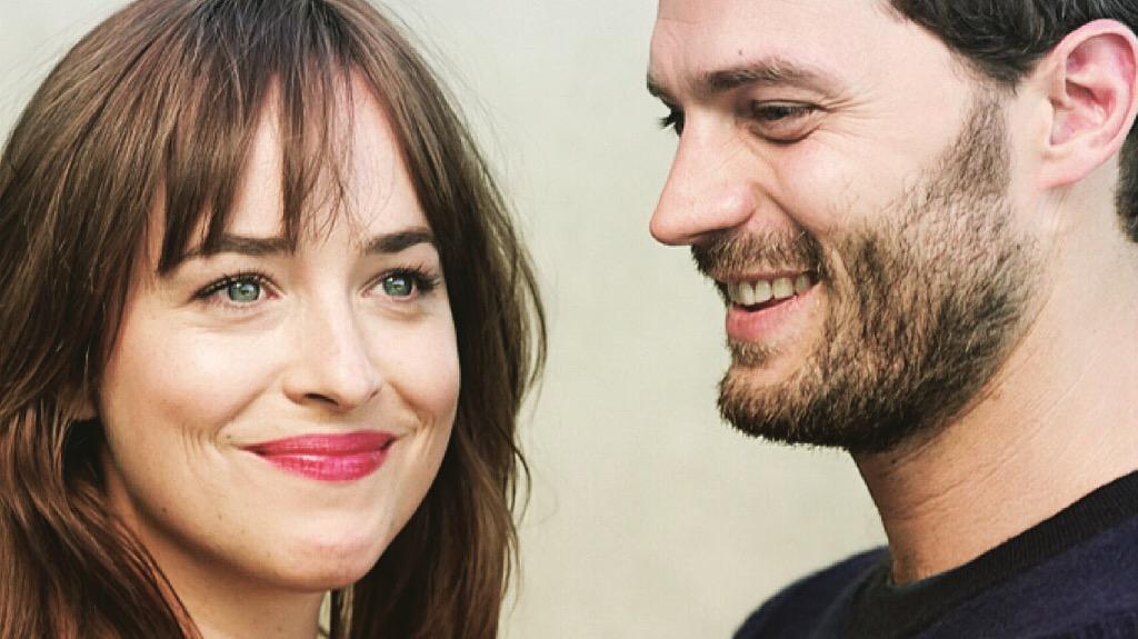 OfficialDamie's tweet photo. Hi loves! We're taking questions and/or comments in our Ask so come on by: http://t.co/2Cba8fPNqX #Damie http://t.co/gzEqcDzXdV