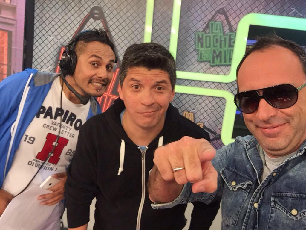 csarpereiradiaz's tweet photo. #TrioConClase AGARRENSE HOY TERREMOTO GRADO 20 @galdosoficial @richidelanoche @isazolezzi @Latina_pe @keturevilla http://t.co/6ttba5Mu59