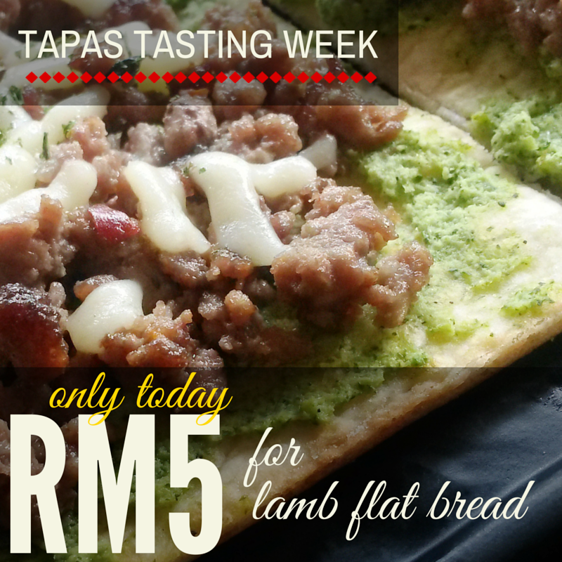 Barn1Mk's tweet photo. Only today! Tapas of the day:
Lamb Flat Bread for RM5 ONLY!
#lambflatbread #promo #thebarn #montkiara #yum #nomnom http://t.co/8NOtrdRgex
