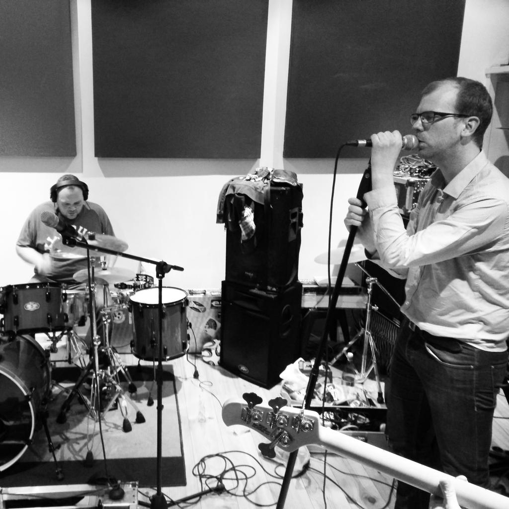 Visuals177's tweet photo. Rehearsals with Vertigo #u2tribute http://t.co/DQblNwmjKD