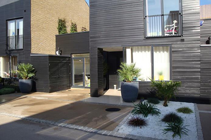 NorwichGardens's tweet image. Got the hots for these pots! Looking good @TheRedMudHut #FrostResistant #FadeResistant