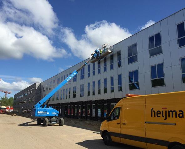 WVH_Gevels's tweet photo. Update project @TC_Oss van aannemer @HeijmansNL:De laatste hand wordt gelegd aan de gevelafwerking http://t.co/vInNpDyQAT