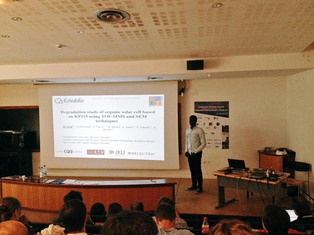 ProjectEstablis's tweet photo. #ToF-SIMS people,questions for M. Seck?He is  now presenting his results on #degradation of #KP115 based #solarCells http://t.co/h58NZlo2Bu