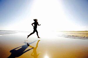 Helpernotes's tweet image. Di corsa verso l'#estate2015 ? 
Raccontaci la tua #alimentazione preferita per rimettersi in forma...