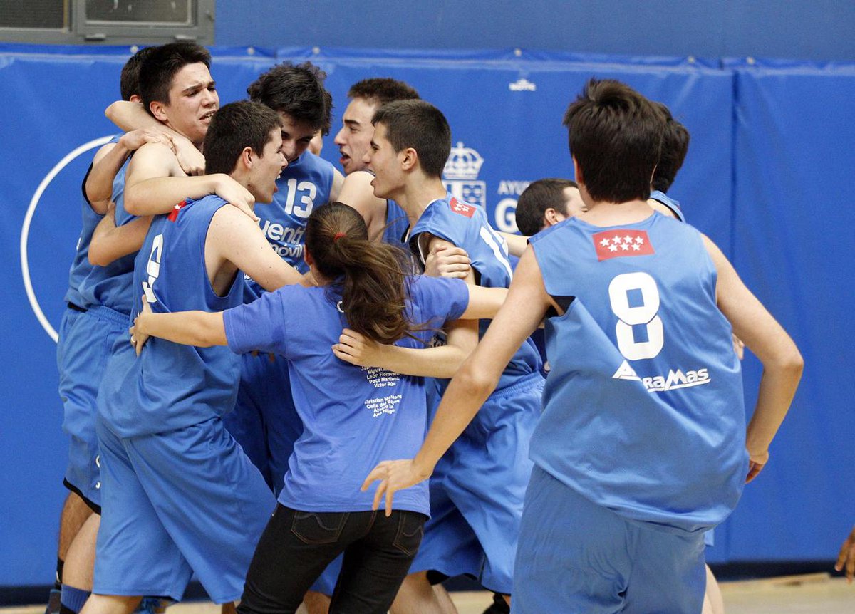 MovistarEstu's tweet photo. El @Estu_CadF se coronó en el DÍA DEL FEDERADO de la @FBMadrid >> http://t.co/p1N1Trkz44 http://t.co/fUUfLO51qx