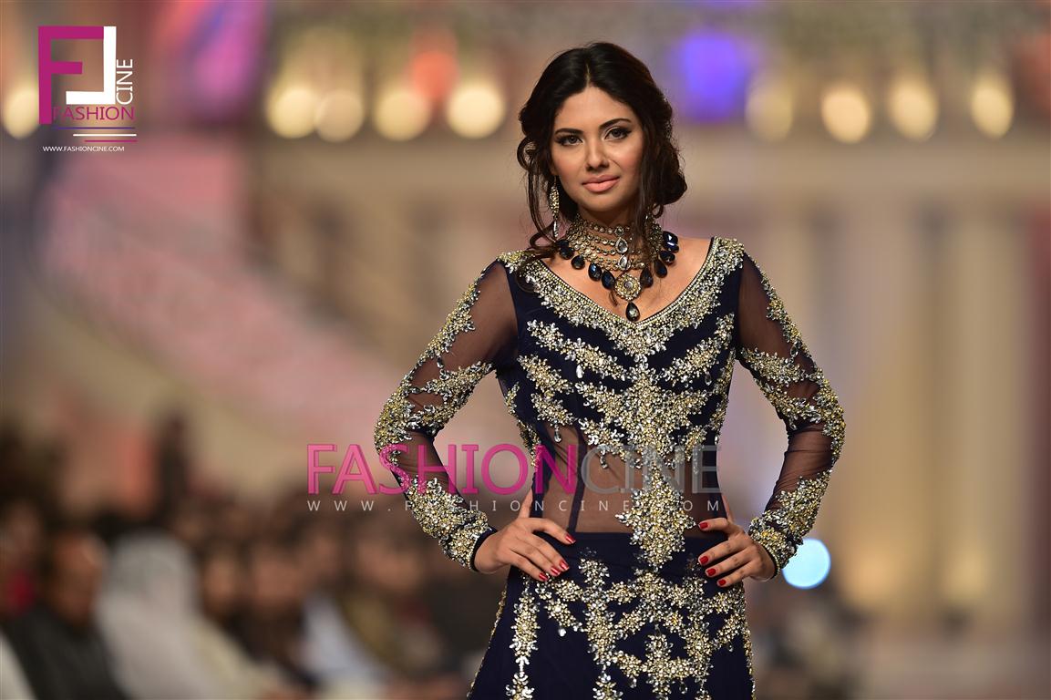 fashioncines's tweet photo. #Aminayasmeen Collection #TBCW2015
View more: http://t.co/A989MKl9Sv
@TBCWOfficial @sunitamarshal1 http://t.co/6t916nRAzw