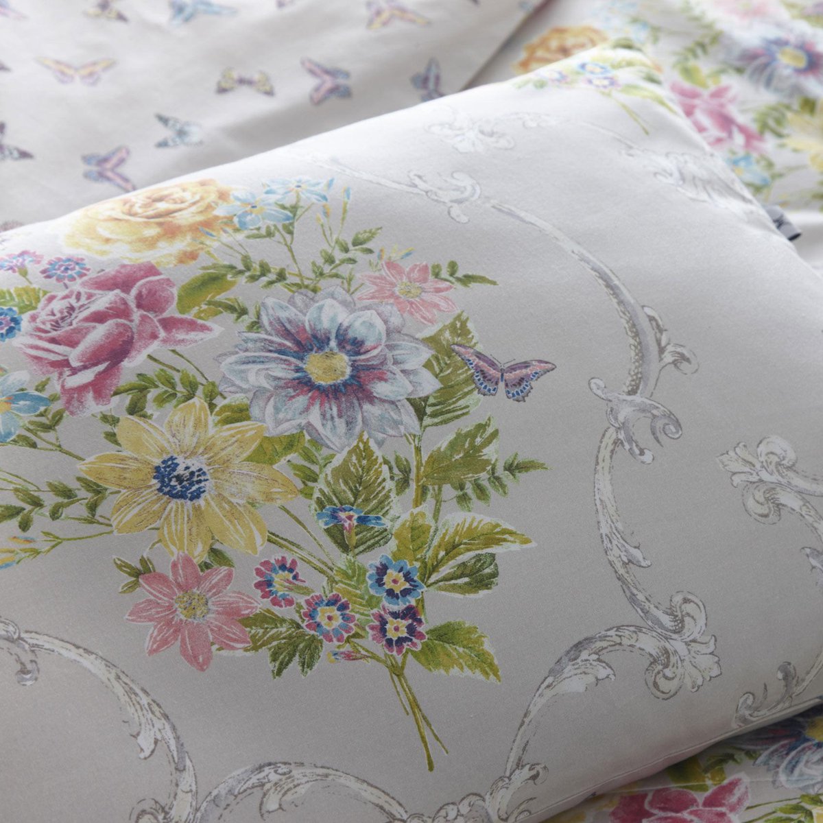 DoveMill's tweet photo. Here's a sneaky look at the new @vantonahome bedding available online at http://t.co/FPZoeJN2hx from tomorrow! #home http://t.co/XDmjusFkAg