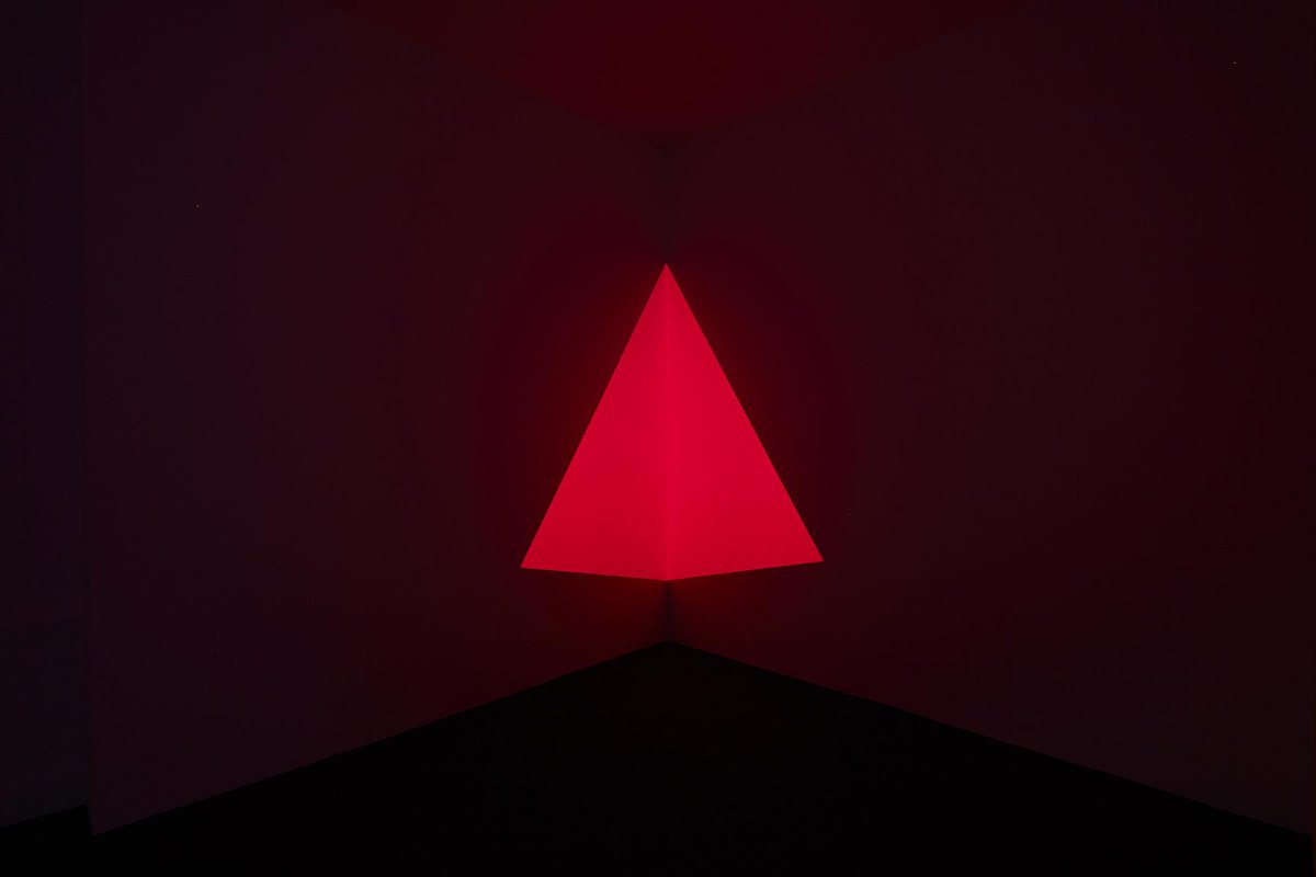 DisegnoJournal's tweet photo. Essentially James Turrell can change the colour of the sky. Disegno reviews LightScape  http://t.co/pP6bxUWRJF http://t.co/d9Gb7tvvvF