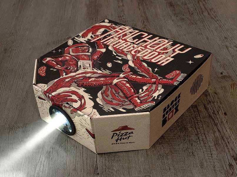 GiraffeSM's tweet image. Come on Pizza Hut – we want the Blockbuster Box too! | Iveta #PizzaTech