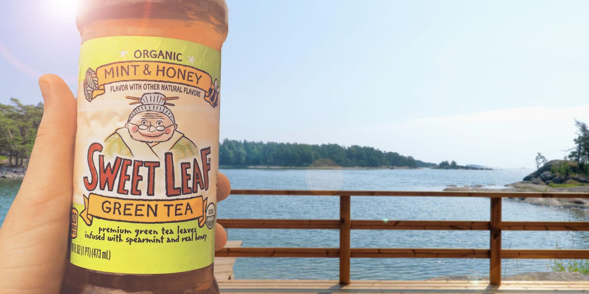 SweetLeafTea's tweet photo. #NationalIcedTeaDay?! We’ll toast to that. Raise your bottle and #Toast2Goodness. http://t.co/T8qxE064Tn