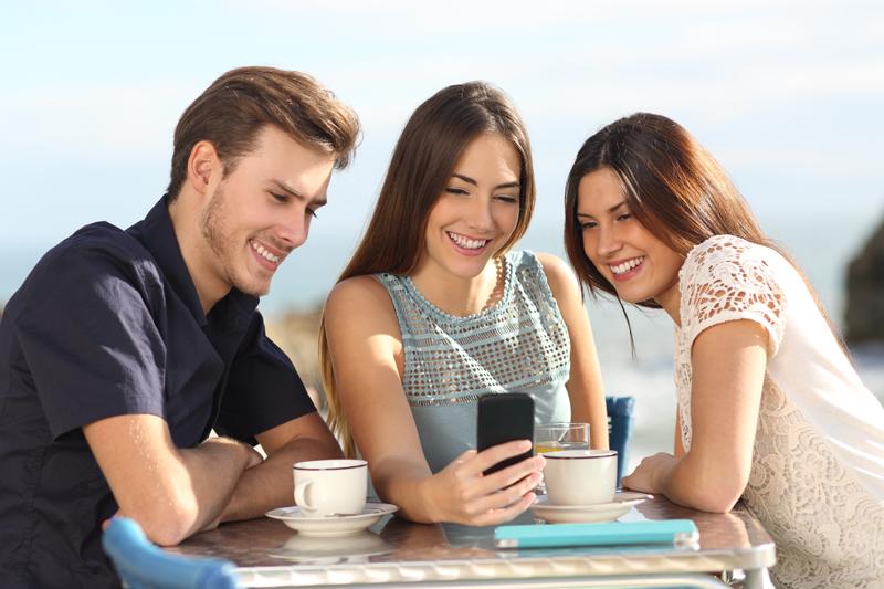 WPIncUSA's tweet photo. The best work from home jobs, like wedding photography, are inexpensive and quick to learn. http://t.co/WZE7lLb9Df http://t.co/rmIJgxikwm