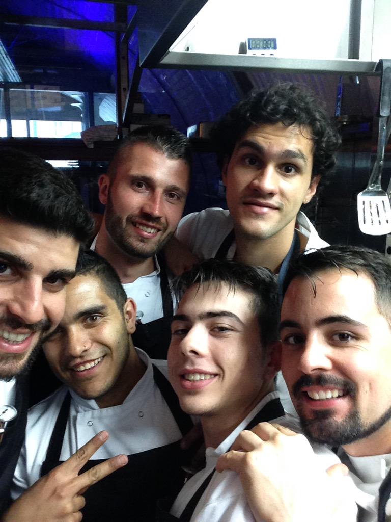 r_castrochef's tweet image. 