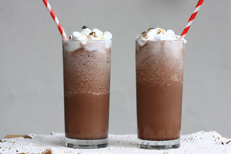 Drinking frozen chocolate with <a href="/ElsaFairy/">Elsa Arendelle</a> by the lake