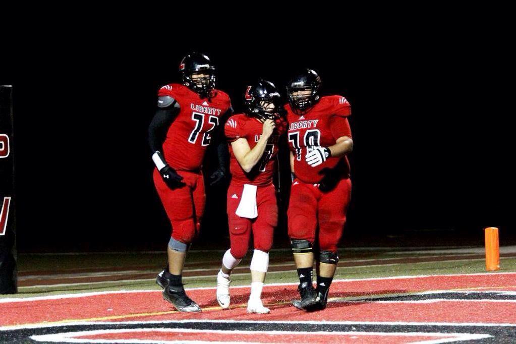 footballinaz's tweet photo. Retweet for @DRHSFootball 
Favorite for @LibertyFBLions http://t.co/MndRCEkBrG