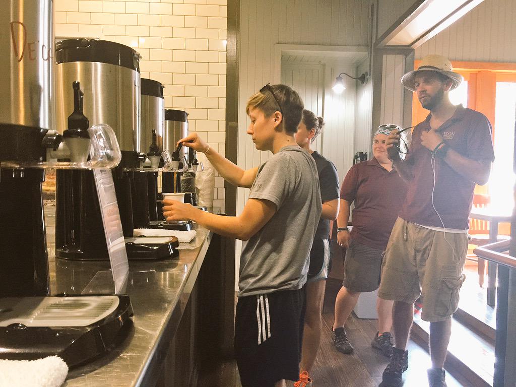 elonuniversity's tweet photo. Great turnout at @ElonOakHouse for our #summercollegecoffee http://t.co/Tf9A2xpXDD