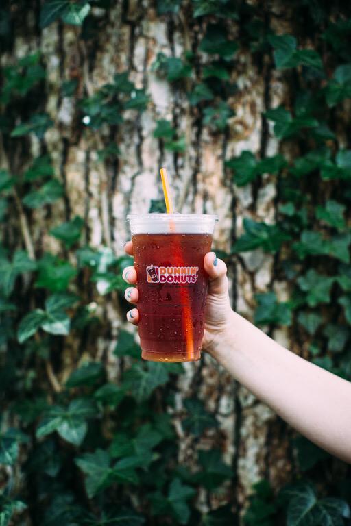 dunkindonuts's tweet image. Happy #Nationalicedteaday!! 🍋 (via @timrobisonjr)