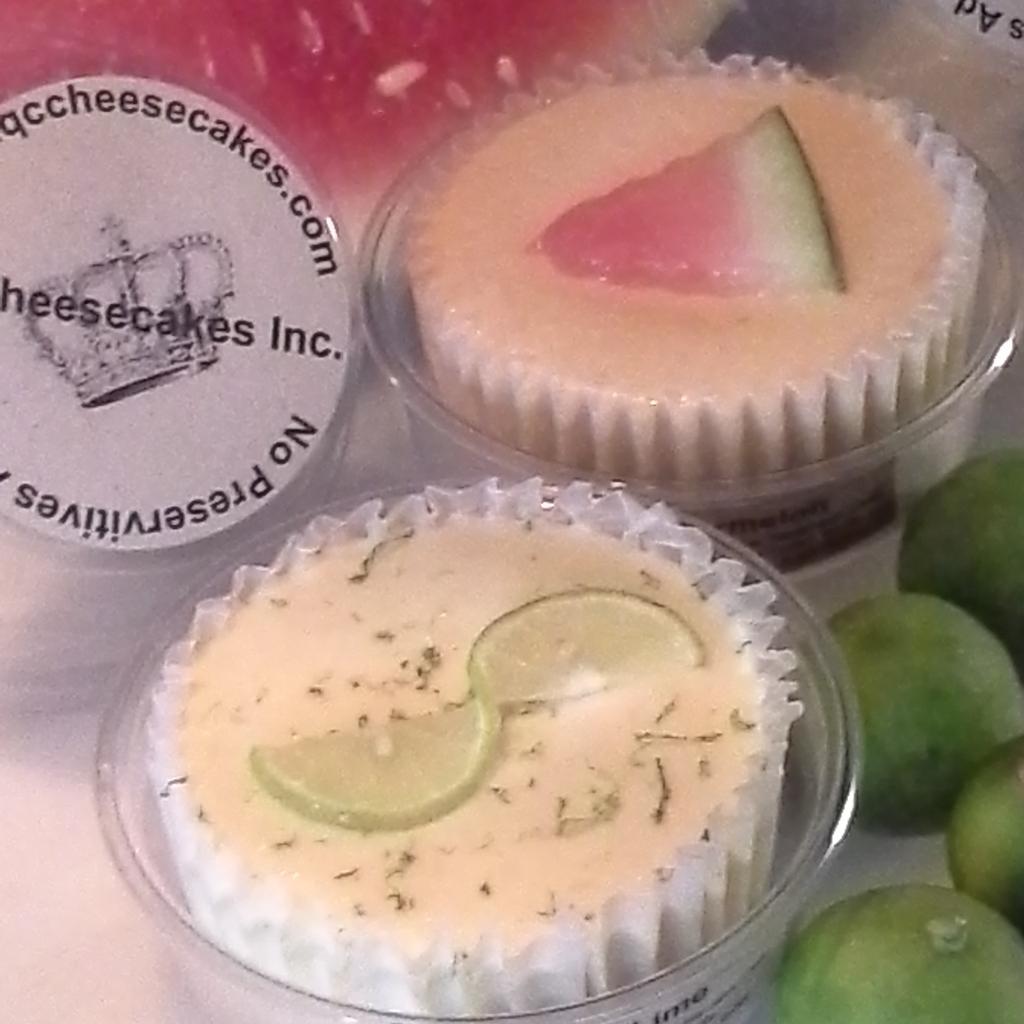 QCcheesecakes's tweet photo. #summertime is calling, get your fruit on! #SimplyTheBest http://t.co/Q2DzDJyO0a