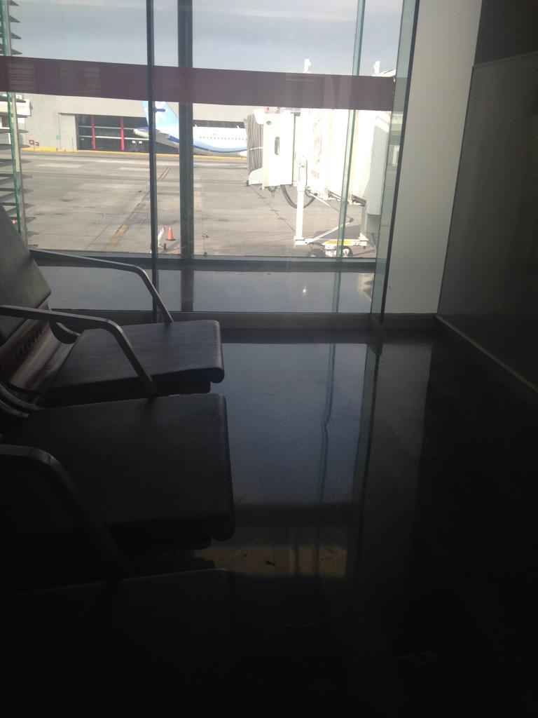 haruu_a's tweet image. Traveling to Mexico City from Monterrey to see you guys! @thescript you're soooo worth it! 😃😃❤️🇮🇪 #TheScriptInMexico